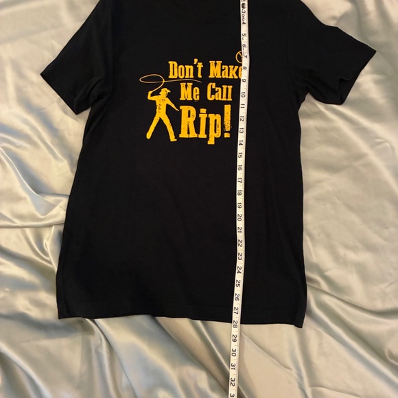 TShirt Yellowstone TV Television Series Show Don’t Make Me Call Rip Unisex Men M - Picture 5 of 5